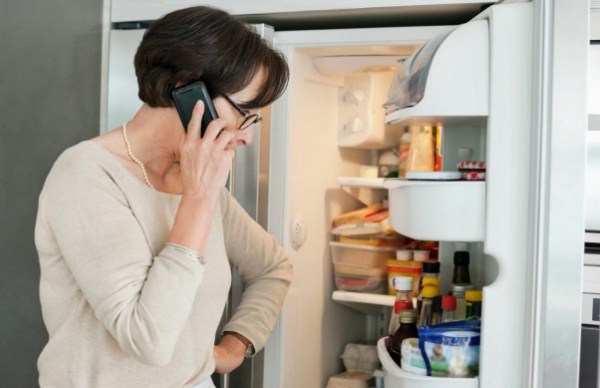Tại sao tủ lạnh lại bị hở ron không hoạt động được?