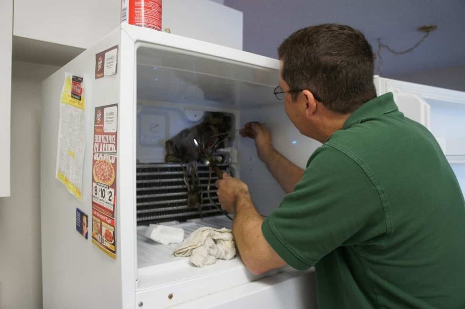 Khắc phục sửa tủ lạnh gây ra tiếng ồn
